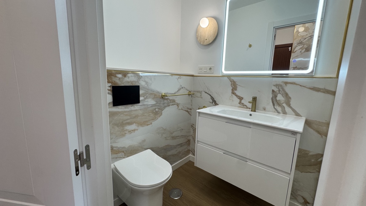 For sale - 2 Bedroom 1 Bathroom Apartment in Punta Prima - , Punta Prima, Alicante, Spain - Alicante