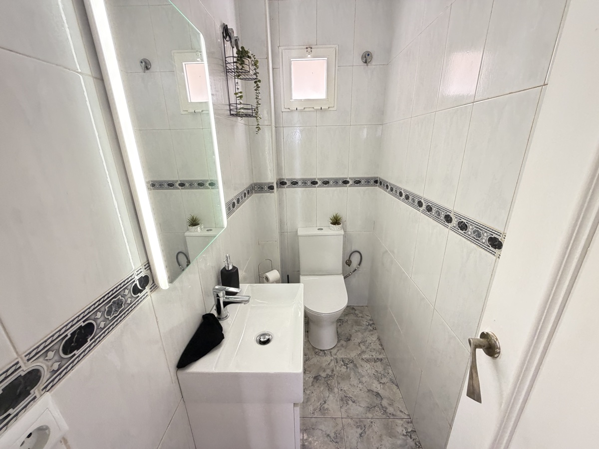 For sale - 3 Bedroom 2 Bathroom Apartment in La Zenia - , La Zenia, Alicante, Spain - Alicante