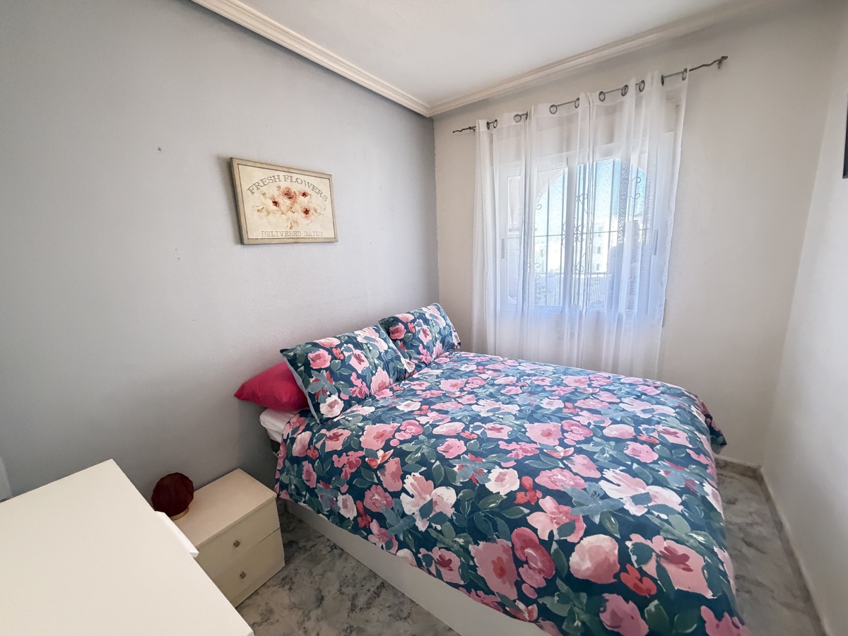 For sale - 3 Bedroom 2 Bathroom Apartment in La Zenia - , La Zenia, Alicante, Spain - Alicante