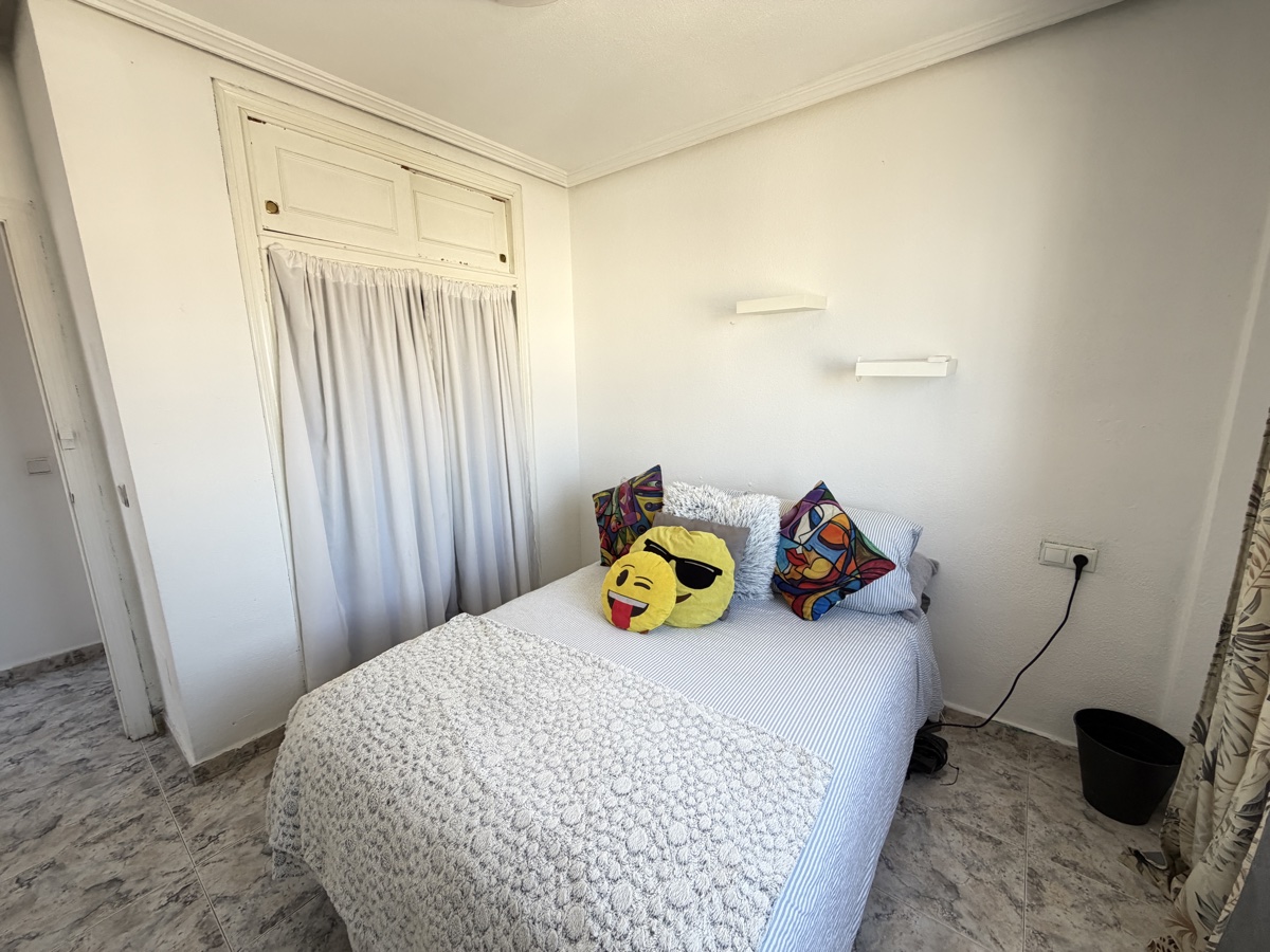 For sale - 3 Bedroom 2 Bathroom Apartment in La Zenia - , La Zenia, Alicante, Spain - Alicante