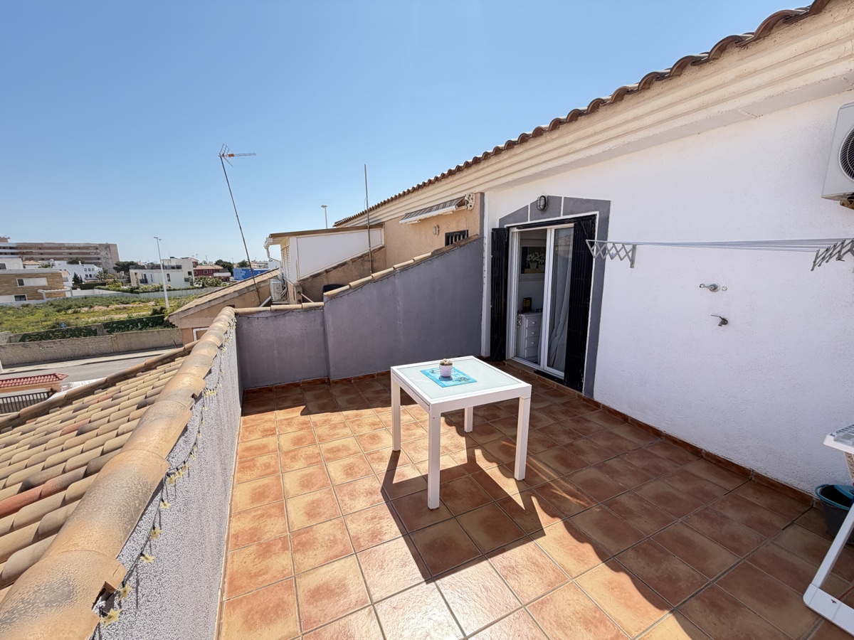 For sale - 3 Bedroom 2 Bathroom Apartment in La Zenia - , La Zenia, Alicante, Spain - Alicante