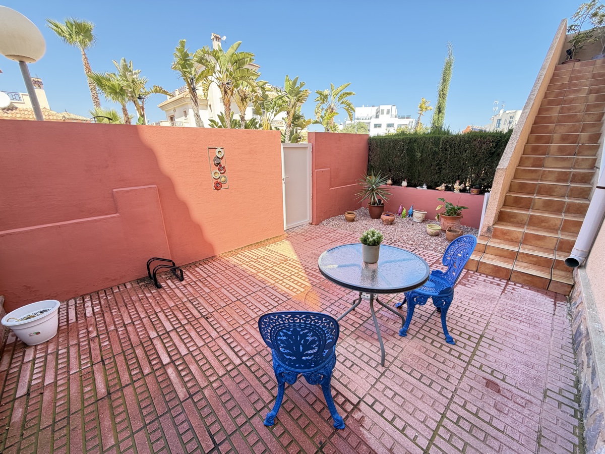 For sale - 3 Bedroom 2 Bathroom Apartment in La Zenia - , La Zenia, Alicante, Spain - Alicante
