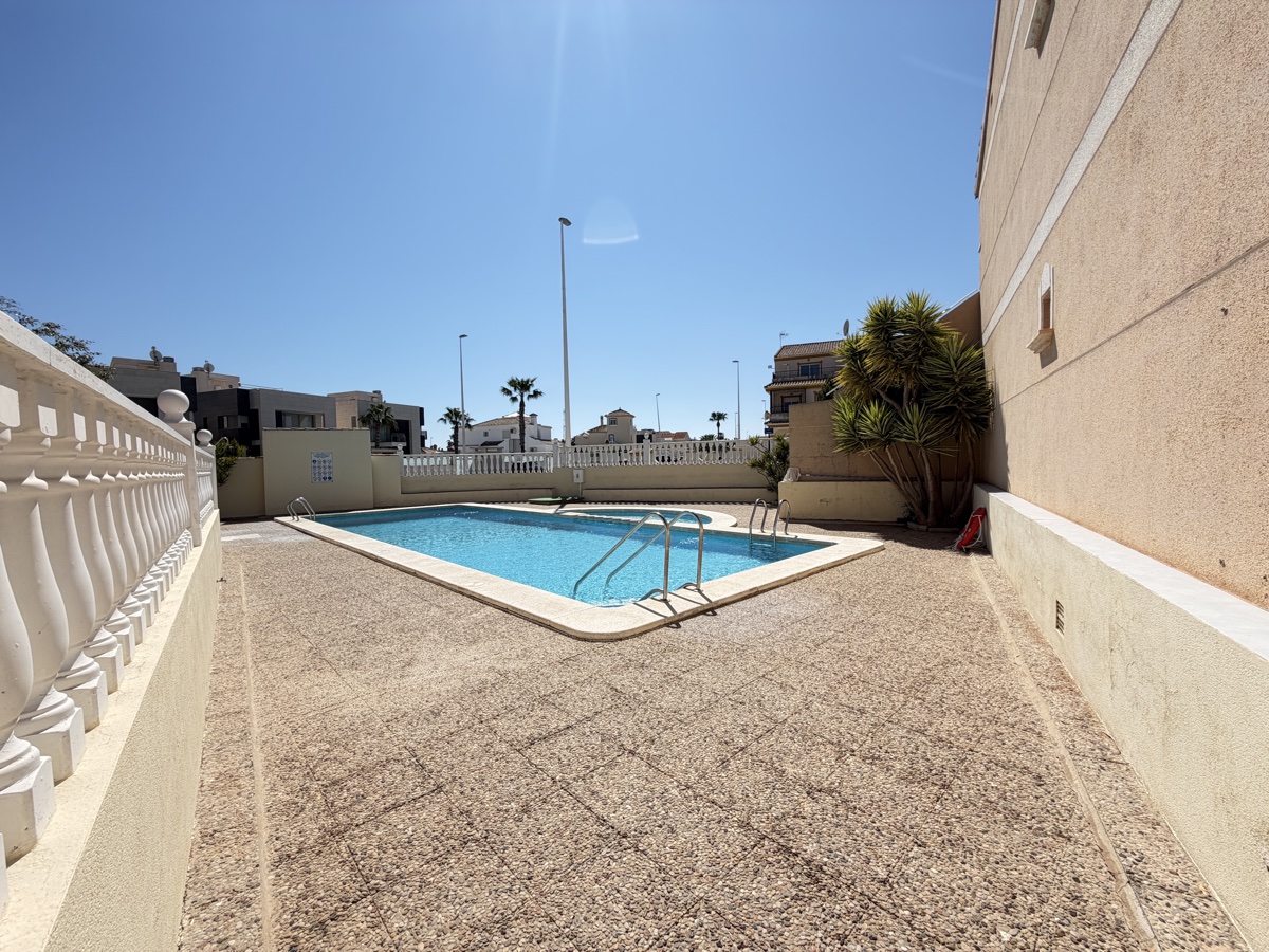 For sale - 3 Bedroom 2 Bathroom Apartment in La Zenia - , La Zenia, Alicante, Spain - Alicante