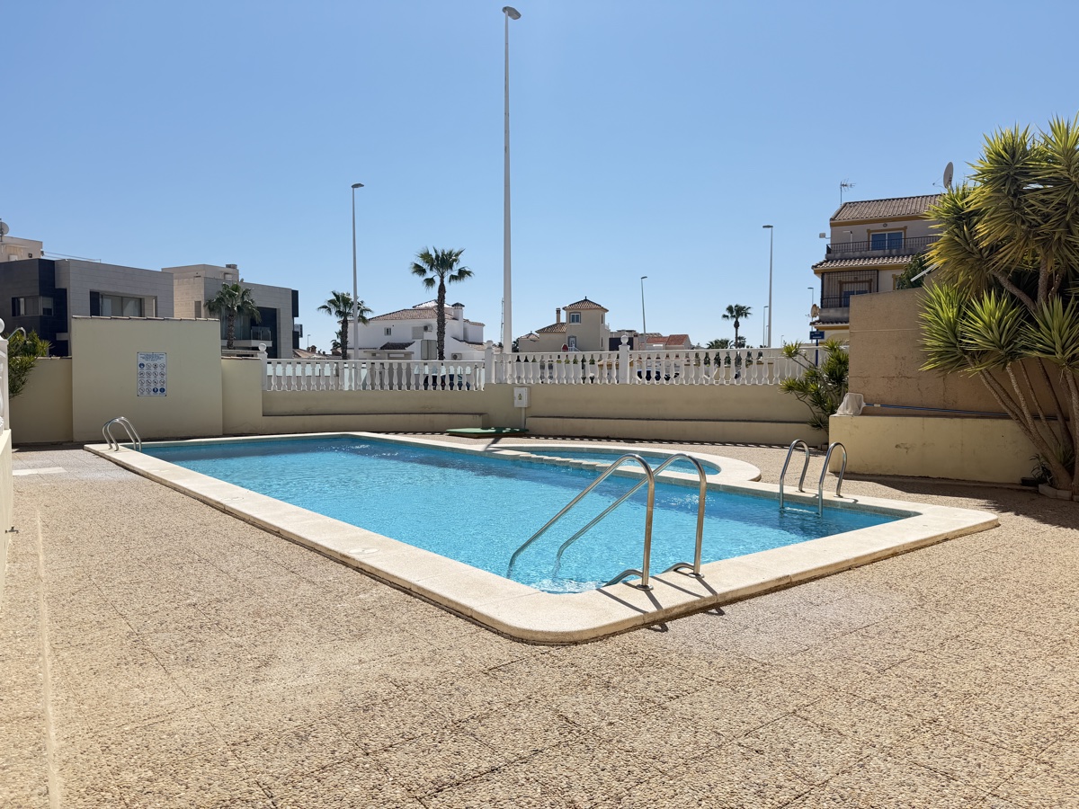 For sale - 3 Bedroom 2 Bathroom Apartment in La Zenia - , La Zenia, Alicante, Spain - Alicante