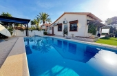 2-14896/76421, 3 Bedroom 2 Bathroom Villa in Cabo Roig