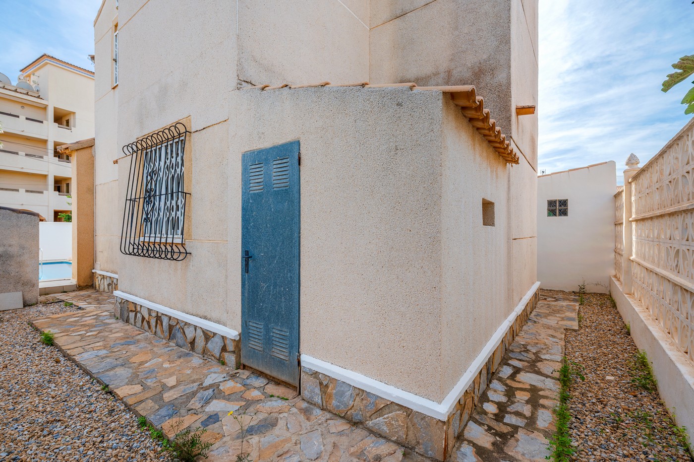 For sale - 4 Bedroom 2 Bathroom Villa in Orihuela Costa - Playa Flamenca  - Alicante