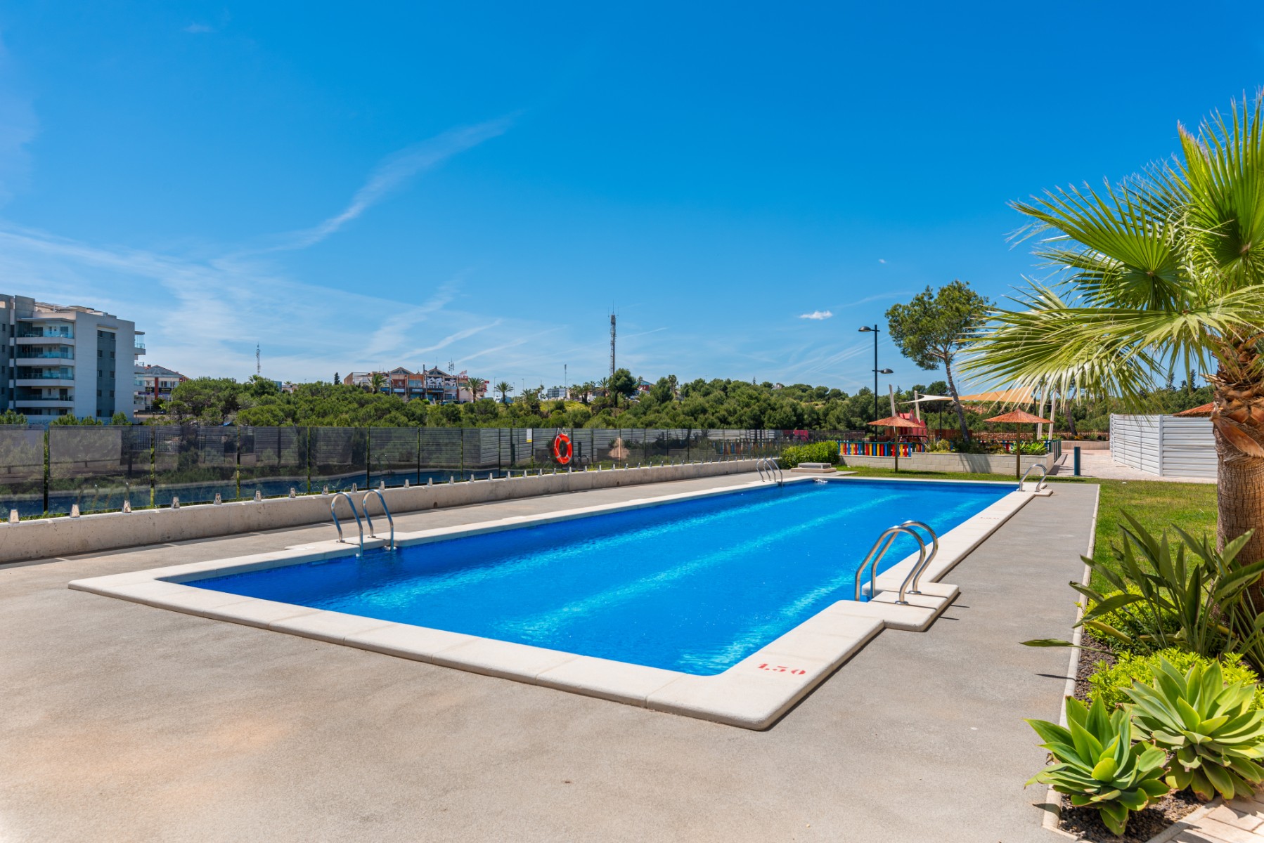 For sale - 3 Bedroom 2 Bathroom Apartment in Orihuela Costa - Los Dolses  - Alicante