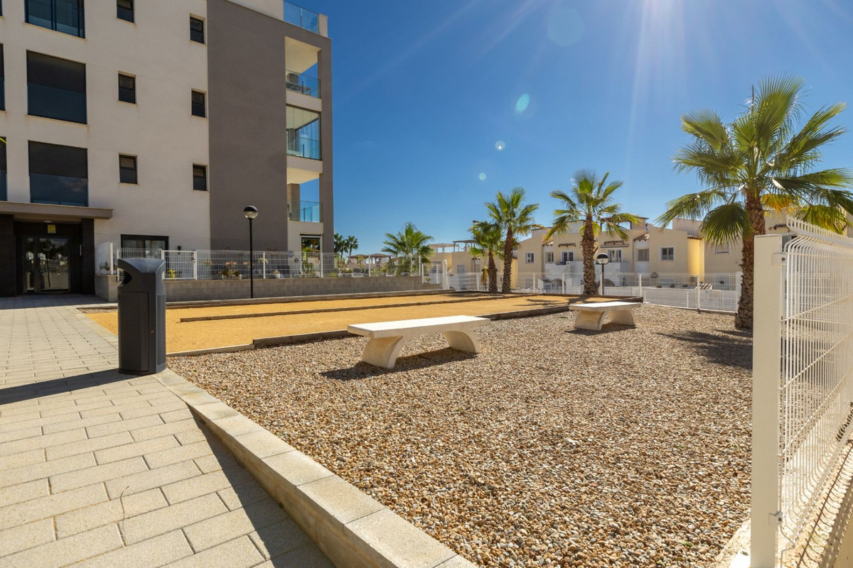 For sale - 2 Bedroom 2 Bathroom Apartment - Ground Floor Apartment in Orihuela - Villamartin  - Alicante