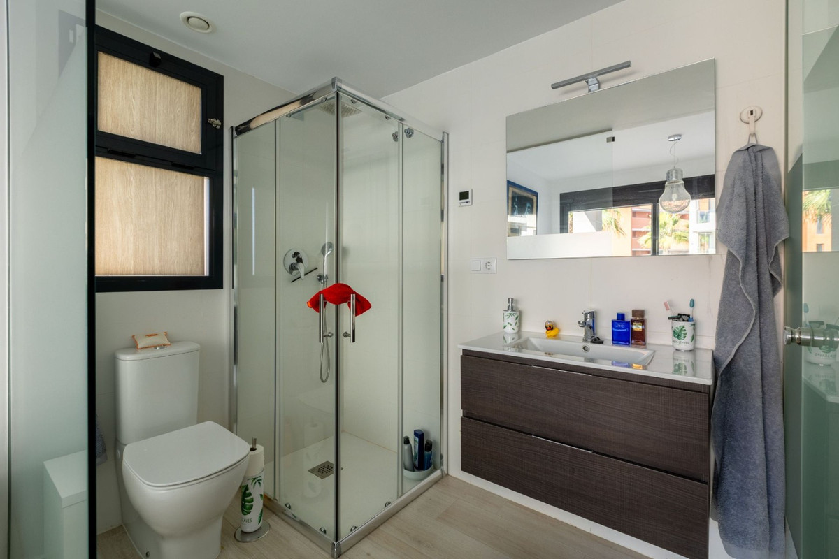 For sale - 2 Bedroom 2 Bathroom Apartment - Ground Floor Apartment in Orihuela - Villamartin  - Alicante