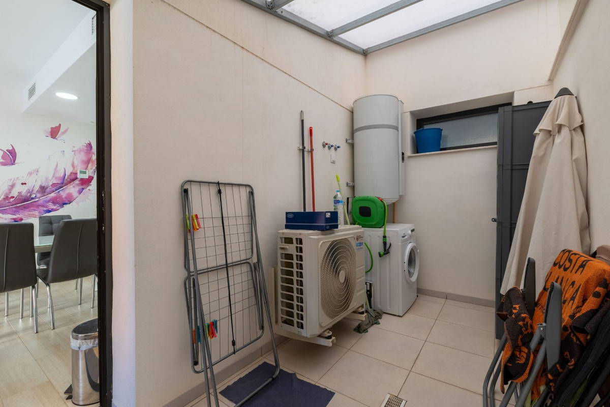 For sale - 2 Bedroom 2 Bathroom Apartment - Ground Floor Apartment in Orihuela - Villamartin  - Alicante