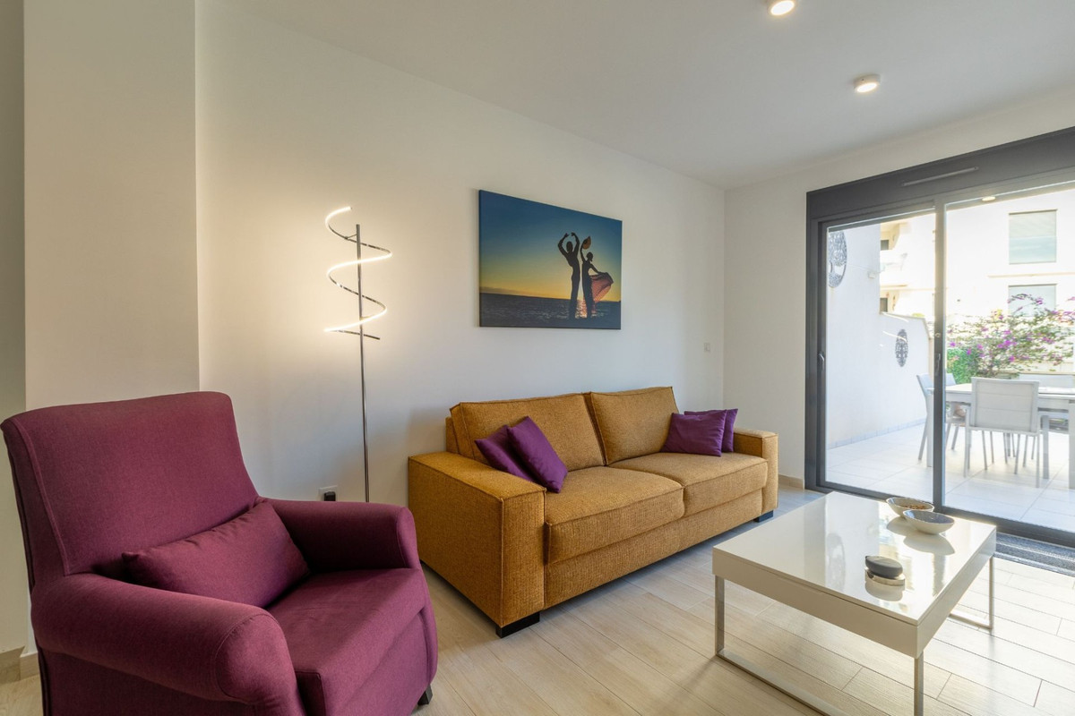 For sale - 2 Bedroom 2 Bathroom Apartment - Ground Floor Apartment in Orihuela - Villamartin  - Alicante