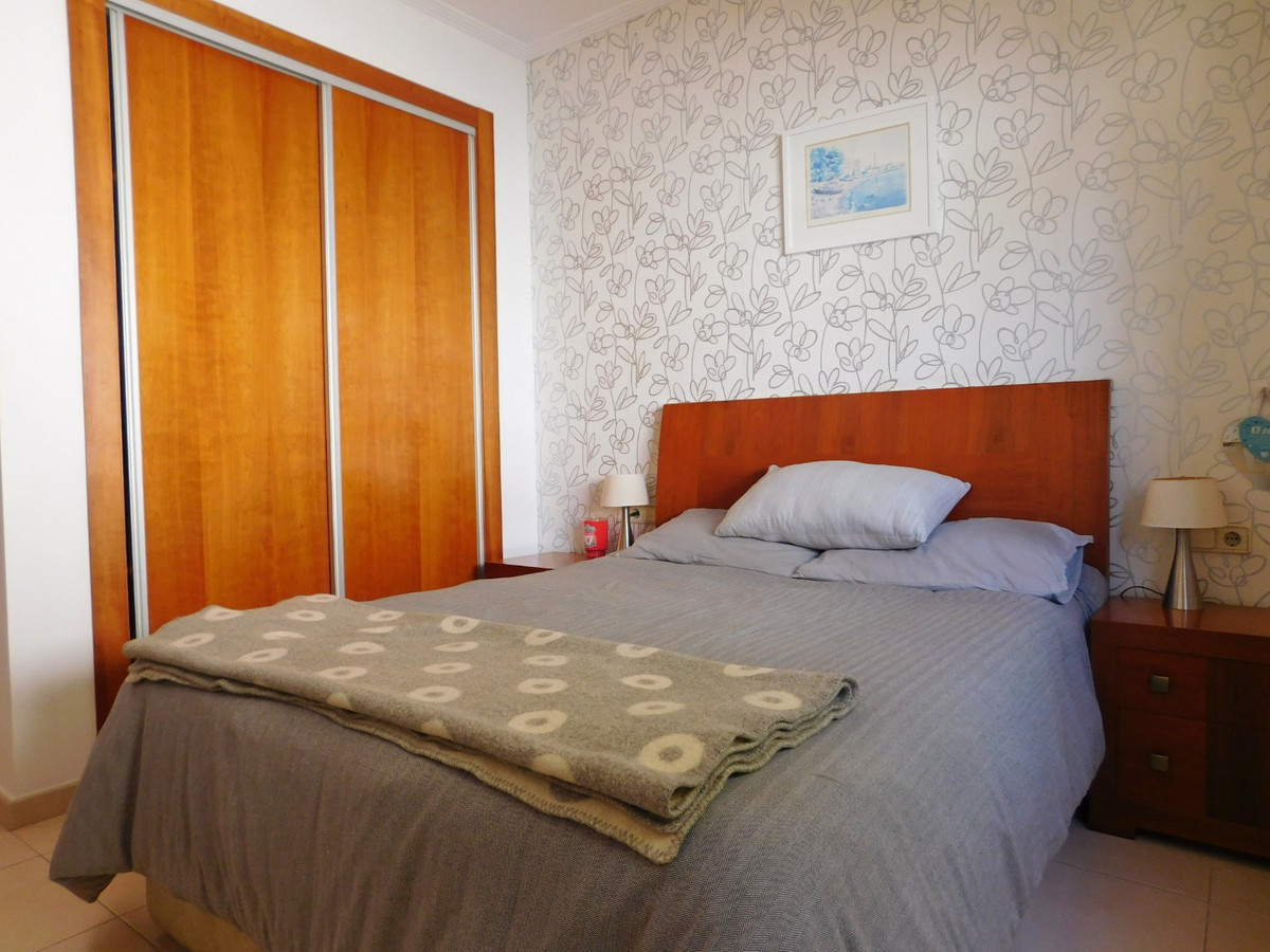 For sale - 4 Bedroom 2 Bathroom House - Detached Villa in Rojales - Ciudad Quesada  - Alicante