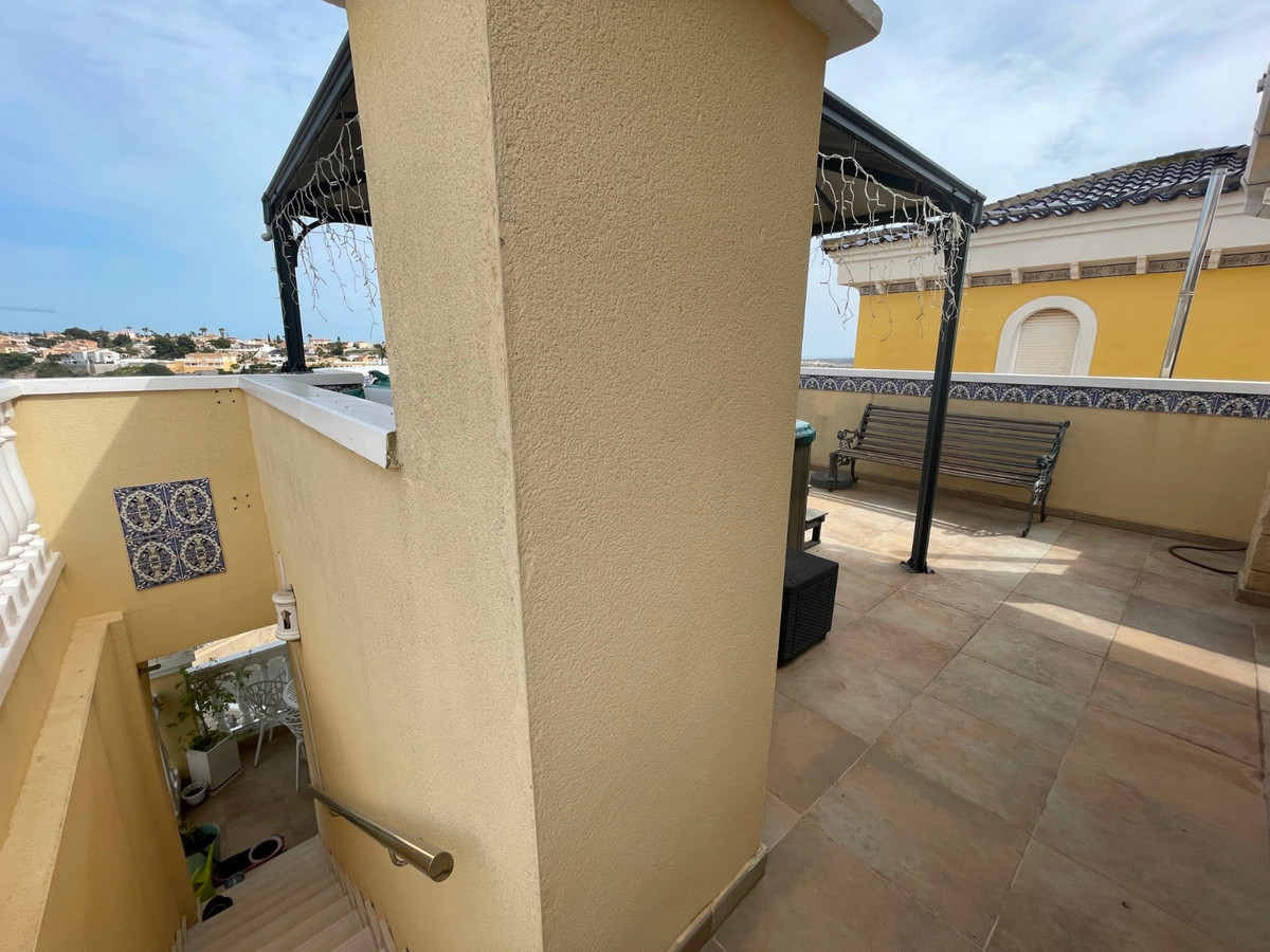 For sale - 3 Bedroom 2 Bathroom House - Detached Villa in San Fulgencio - San Fulgencio Centro  - Alicante