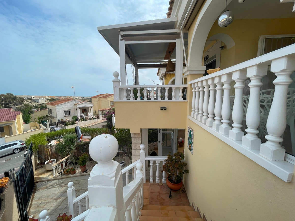 For sale - 3 Bedroom 2 Bathroom House - Detached Villa in San Fulgencio - San Fulgencio Centro  - Alicante