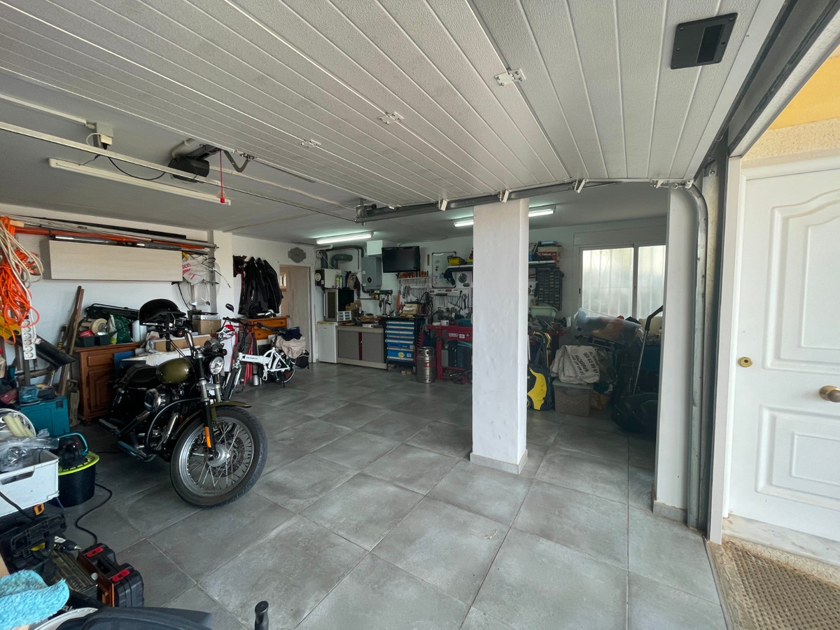 For sale - 3 Bedroom 2 Bathroom House - Detached Villa in San Fulgencio - San Fulgencio Centro  - Alicante