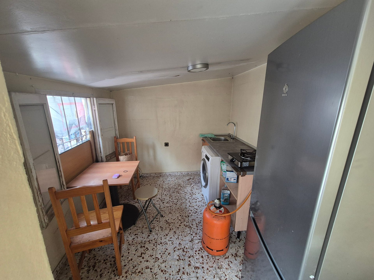 For sale - 2 Bedroom 1 Bathroom House - Townhouse in Torrevieja - Torrevieja Centro  - Alicante