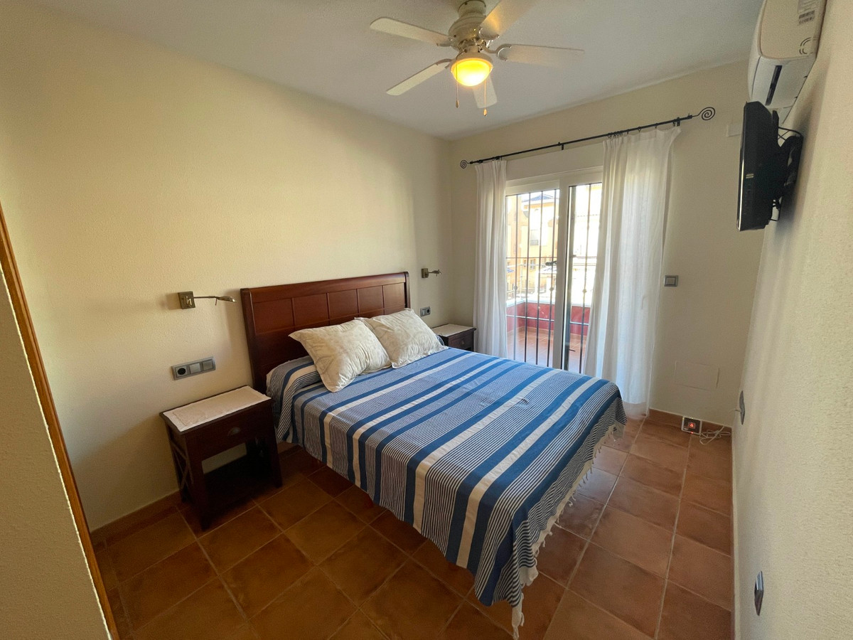 For sale - 4 Bedroom 3 Bathroom House - Townhouse in Pilar de la Horadada - Torre de la Horadada  - Alicante