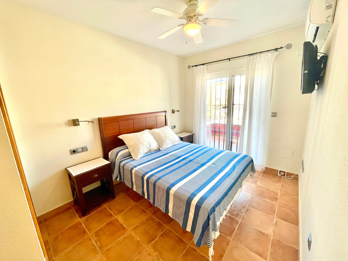 For sale - 4 Bedroom 3 Bathroom House - Townhouse in Pilar de la Horadada - Torre de la Horadada  - Alicante