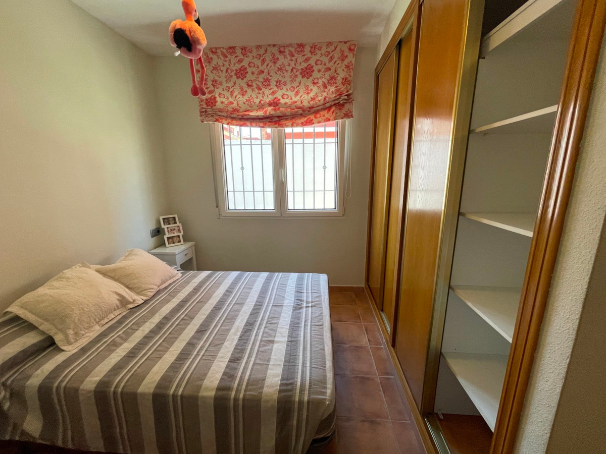 For sale - 4 Bedroom 3 Bathroom House - Townhouse in Pilar de la Horadada - Torre de la Horadada  - Alicante