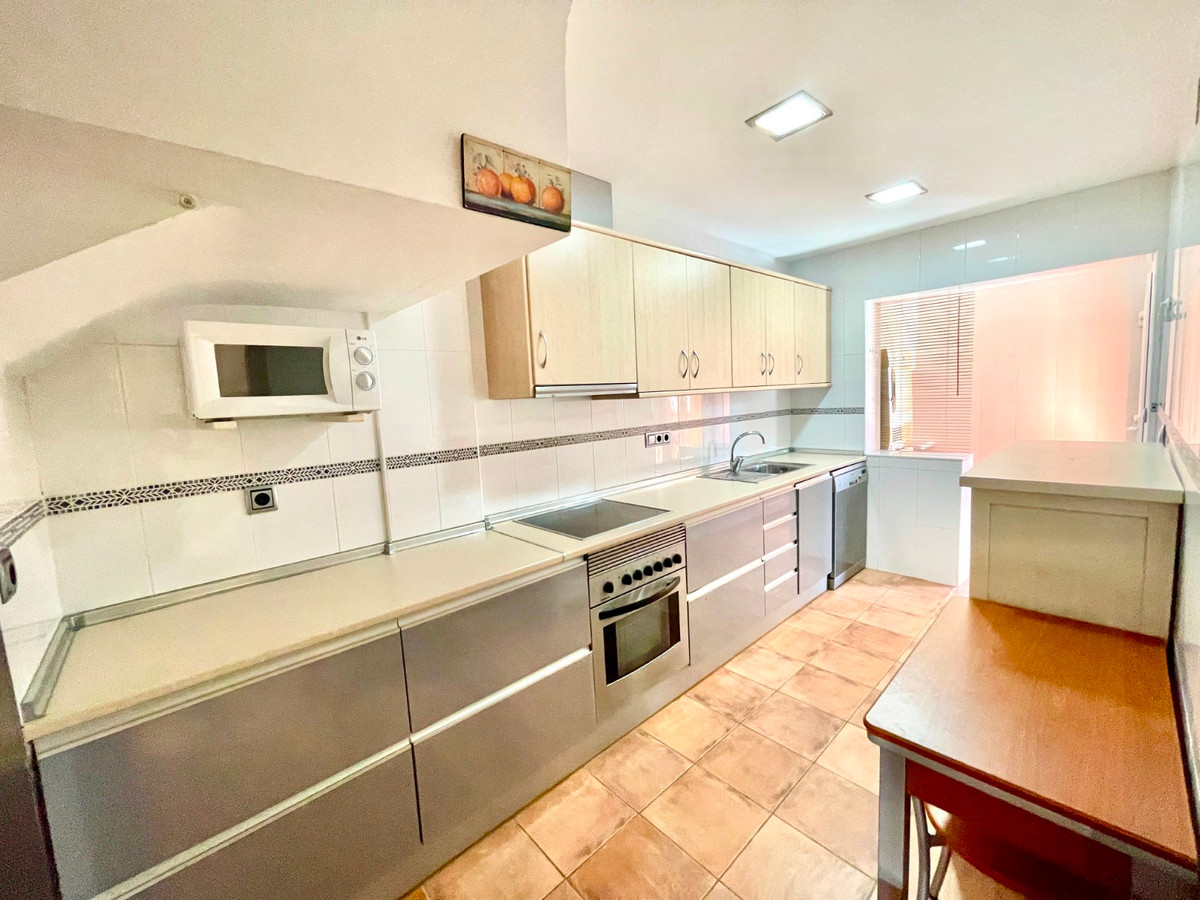 For sale - 4 Bedroom 3 Bathroom House - Townhouse in Pilar de la Horadada - Torre de la Horadada  - Alicante