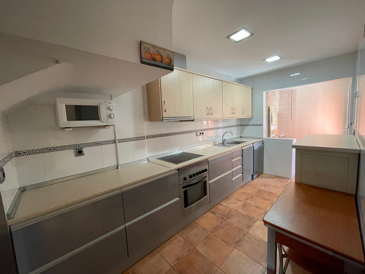 For sale - 4 Bedroom 3 Bathroom House - Townhouse in Pilar de la Horadada - Torre de la Horadada  - Alicante