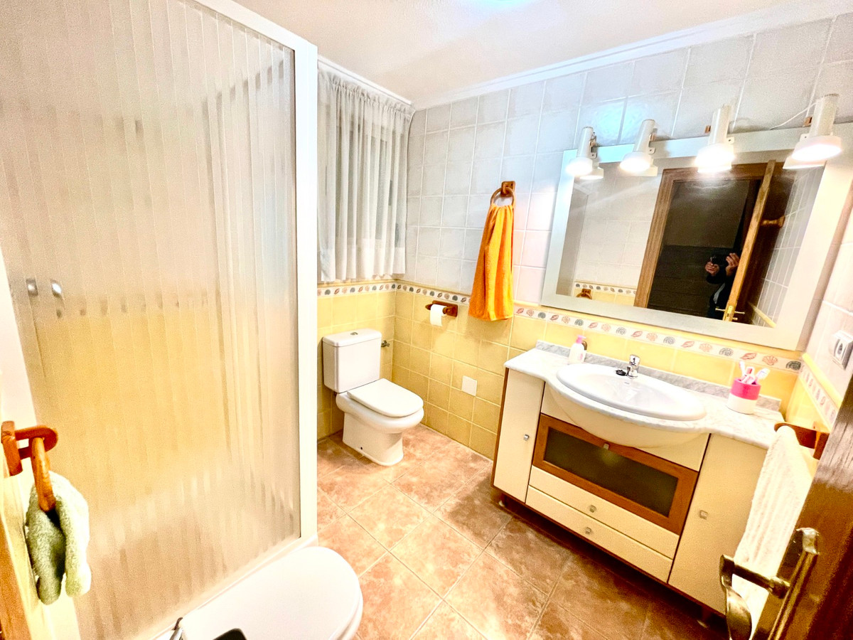 For sale - 3 Bedroom 3 Bathroom House - Detached Villa in Almoradi - Almoradi Centro  - Alicante