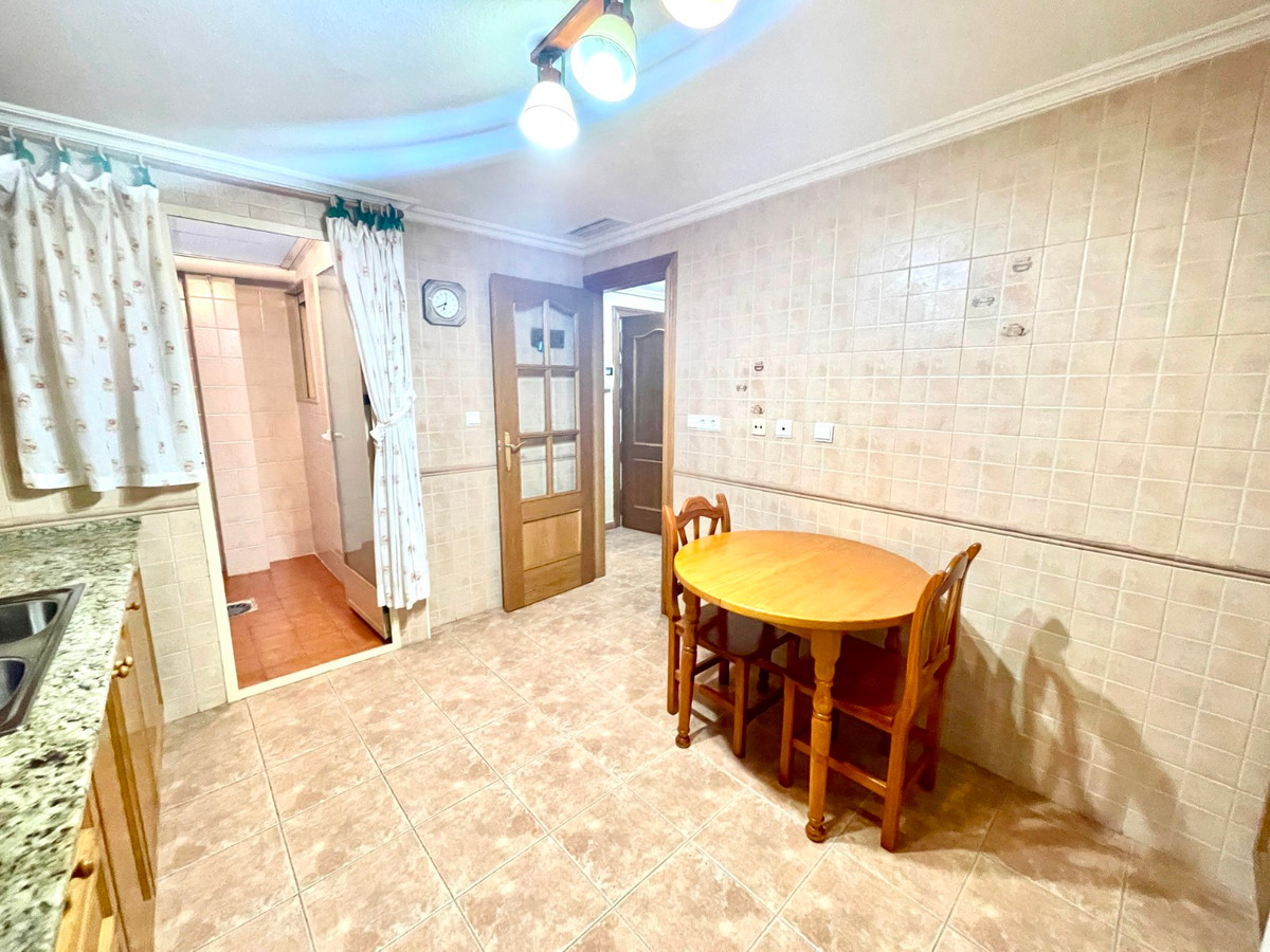 For sale - 3 Bedroom 3 Bathroom House - Detached Villa in Almoradi - Almoradi Centro  - Alicante