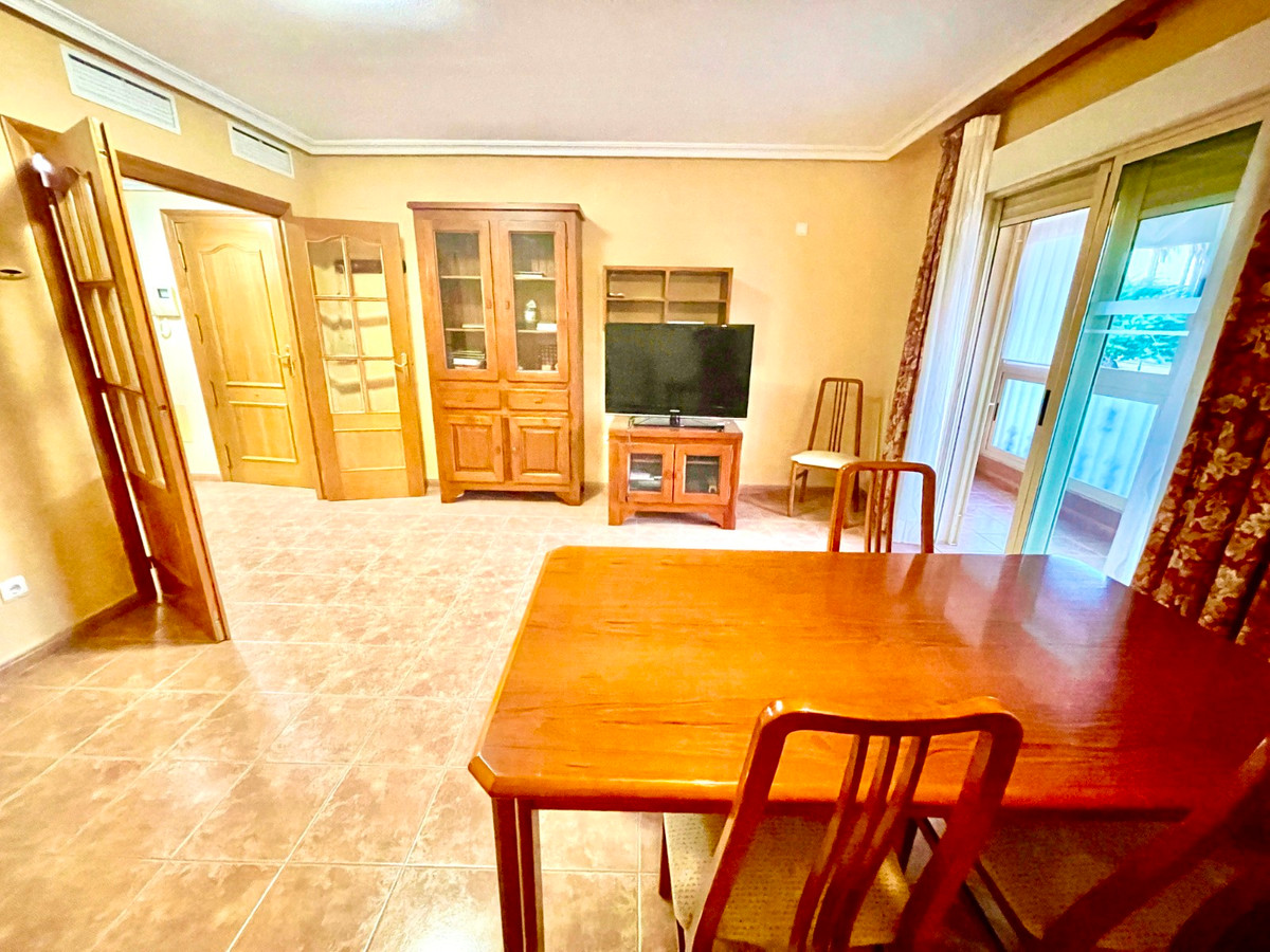 For sale - 3 Bedroom 3 Bathroom House - Detached Villa in Almoradi - Almoradi Centro  - Alicante