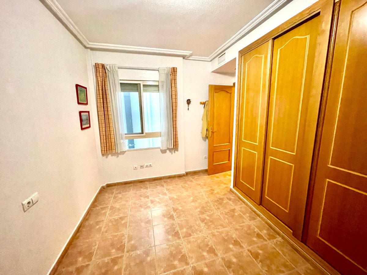 For sale - 3 Bedroom 3 Bathroom House - Detached Villa in Almoradi - Almoradi Centro  - Alicante
