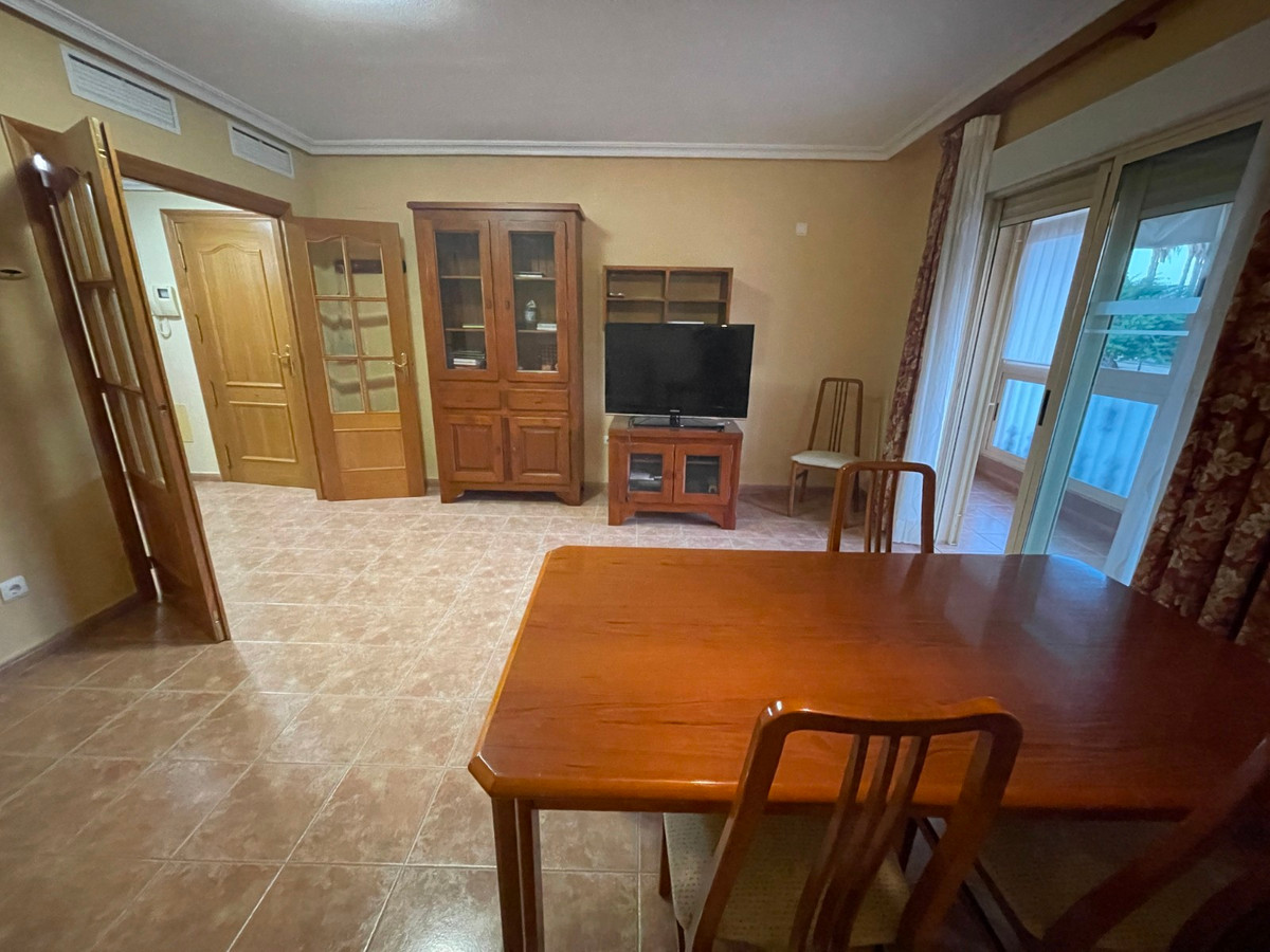 For sale - 3 Bedroom 3 Bathroom House - Detached Villa in Almoradi - Almoradi Centro  - Alicante