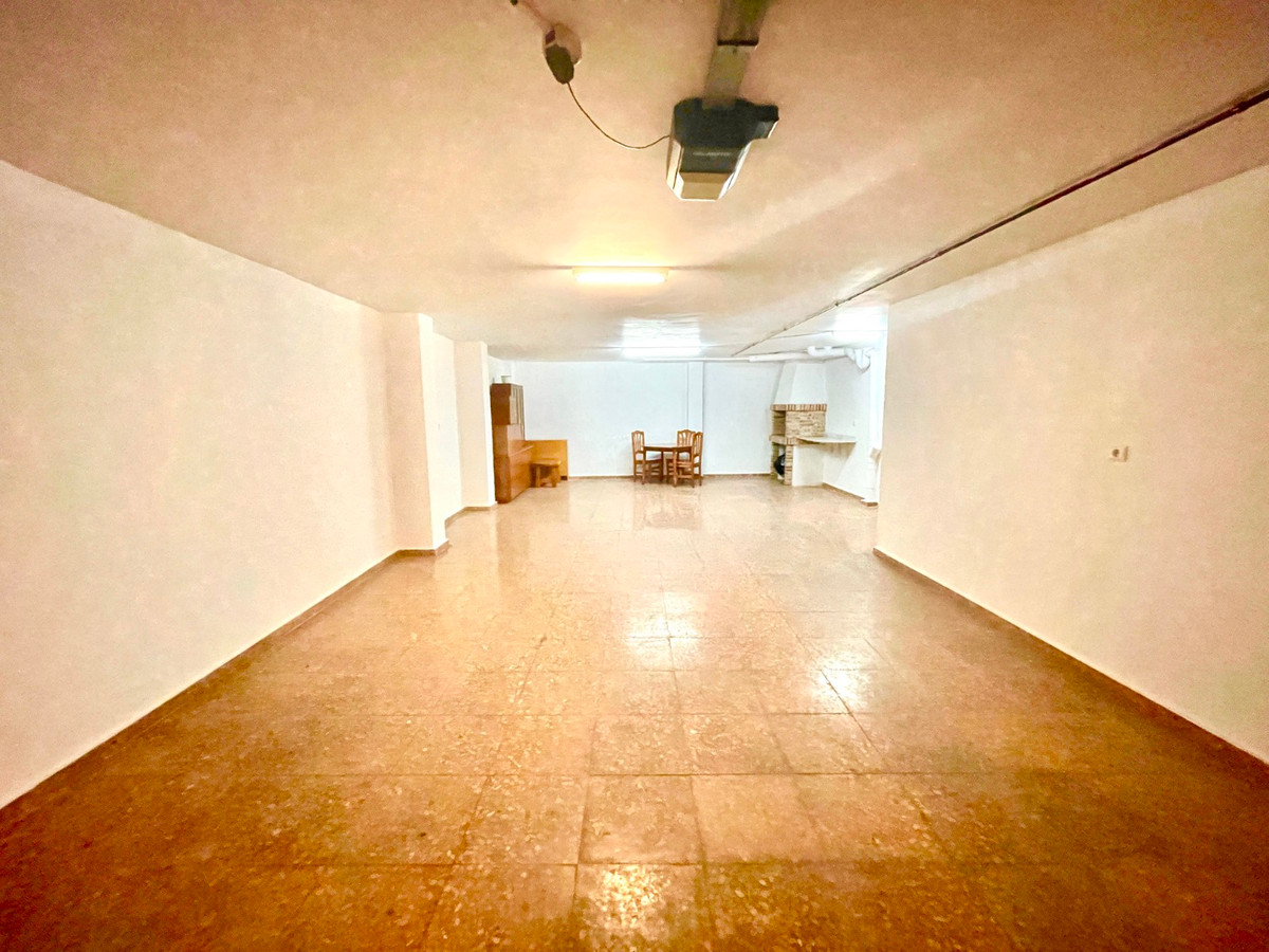 For sale - 3 Bedroom 3 Bathroom House - Detached Villa in Almoradi - Almoradi Centro  - Alicante