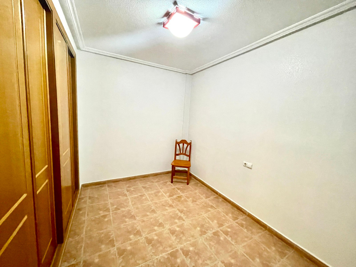 For sale - 3 Bedroom 3 Bathroom House - Detached Villa in Almoradi - Almoradi Centro  - Alicante