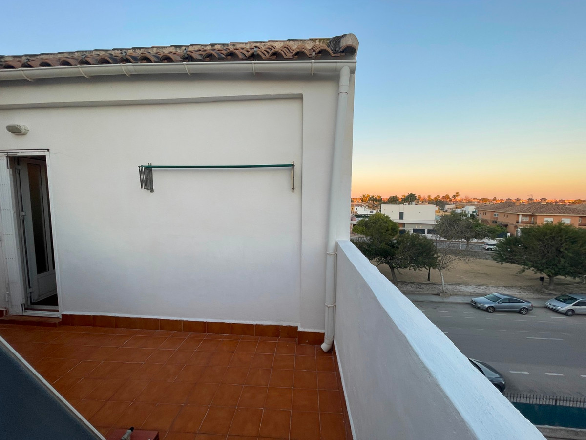For sale - 3 Bedroom 3 Bathroom House - Detached Villa in Almoradi - Almoradi Centro  - Alicante