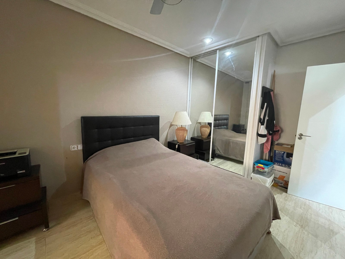 For sale - 4 Bedroom 3 Bathroom House - Detached Villa in Guardamar del Segura - Guardamar del Segura Centro  - Alicante