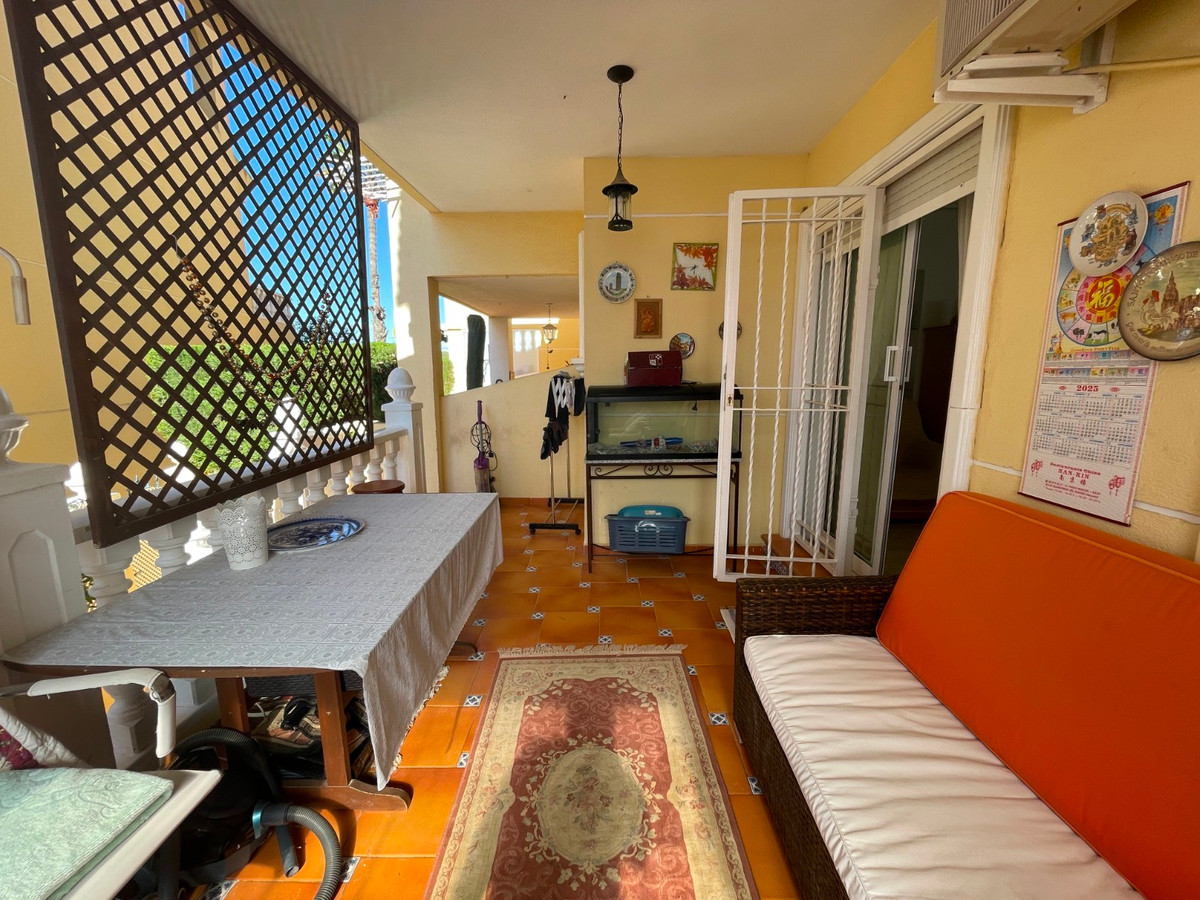 For sale - 4 Bedroom 3 Bathroom House - Detached Villa in Guardamar del Segura - Guardamar del Segura Centro  - Alicante