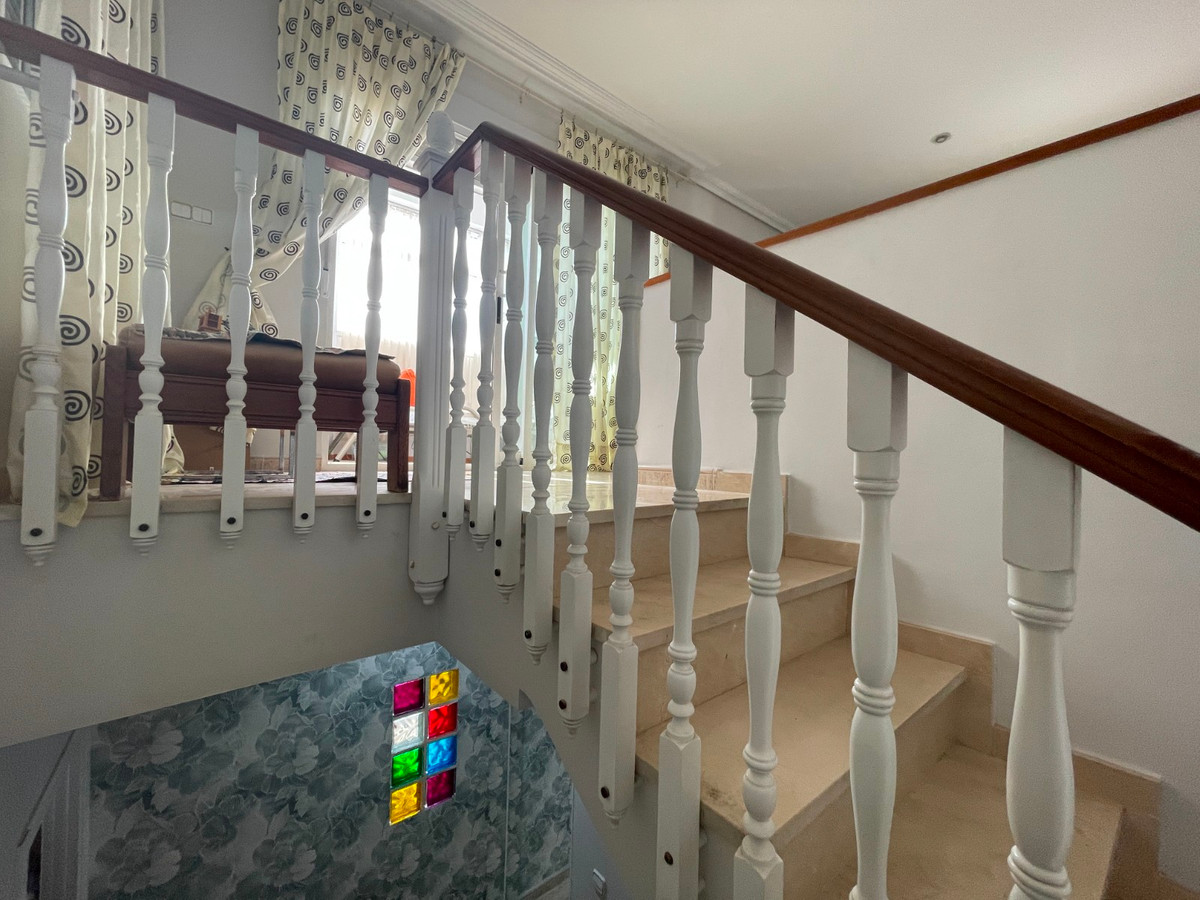 For sale - 4 Bedroom 3 Bathroom House - Detached Villa in Guardamar del Segura - Guardamar del Segura Centro  - Alicante