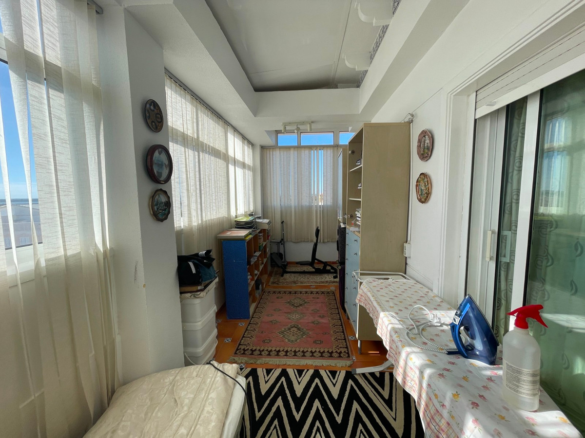 For sale - 4 Bedroom 3 Bathroom House - Detached Villa in Guardamar del Segura - Guardamar del Segura Centro  - Alicante