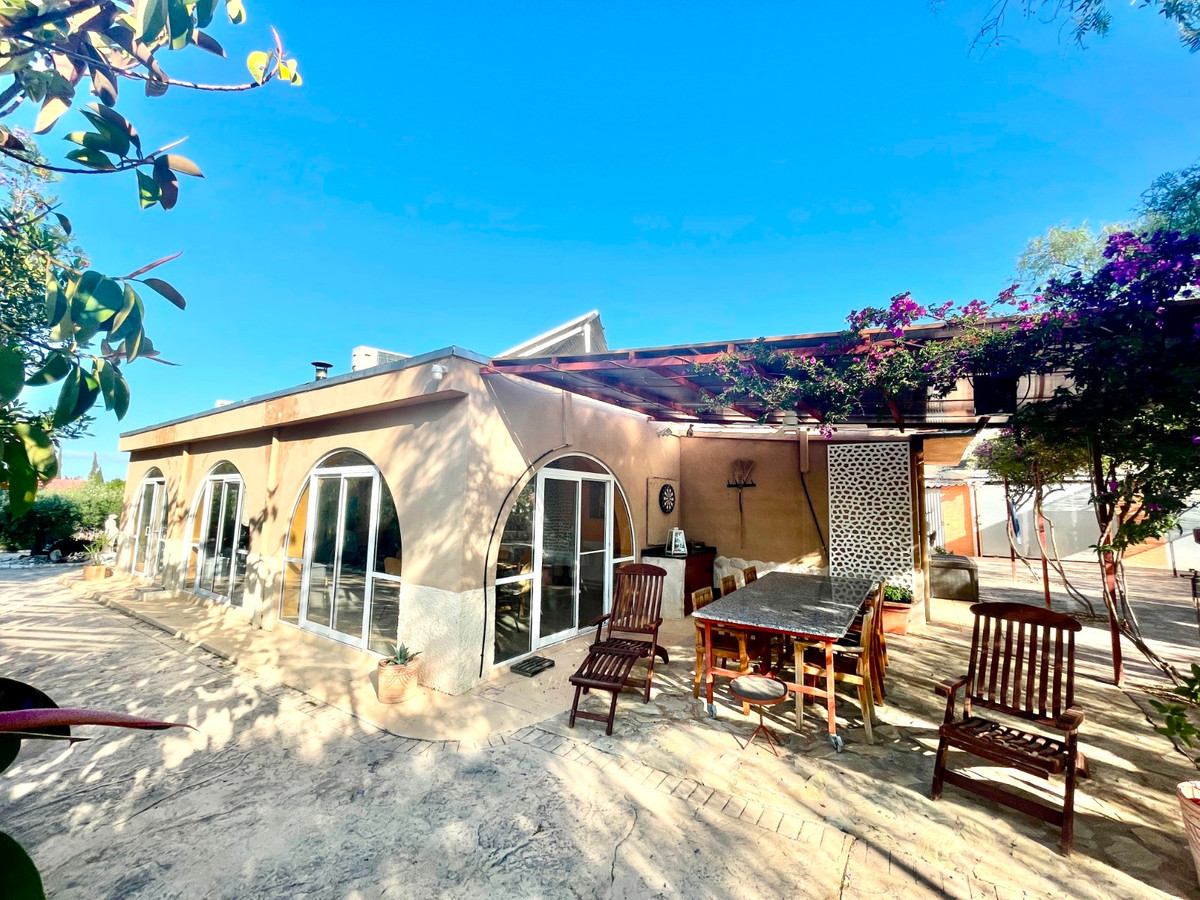 For sale - 5 Bedroom 4 Bathroom Finca in Crevillente  - Crevillente - Crevillent Centro  - Alicante