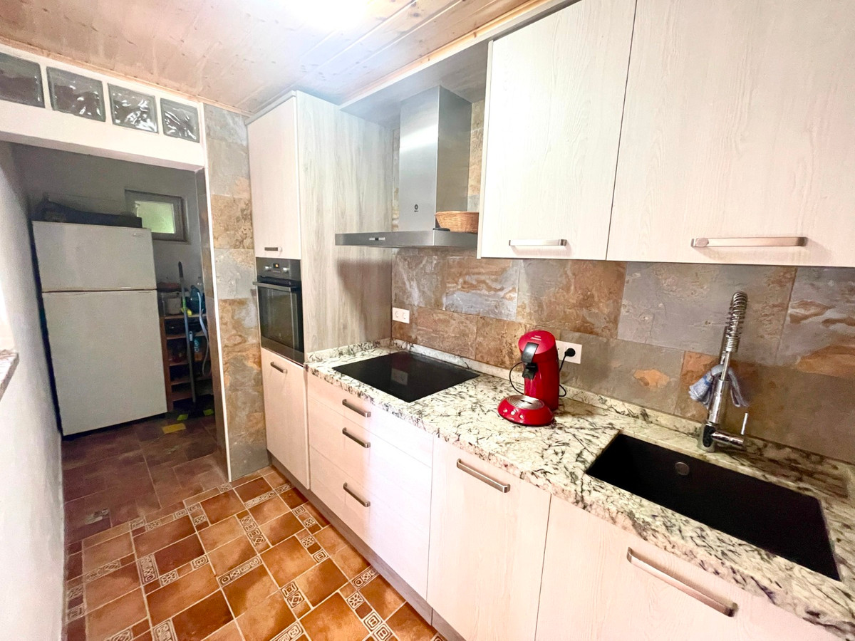 For sale - 5 Bedroom 4 Bathroom Finca in Crevillente  - Crevillente - Crevillent Centro  - Alicante