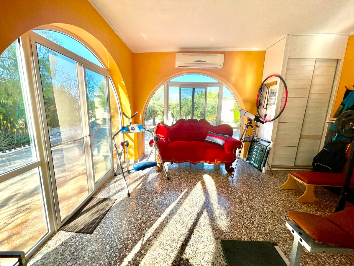 For sale - 5 Bedroom 4 Bathroom Finca in Crevillente  - Crevillente - Crevillent Centro  - Alicante