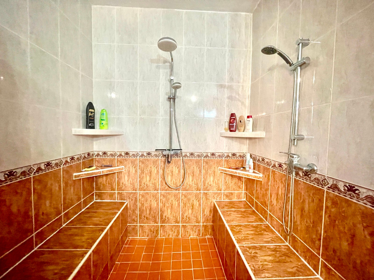 For sale - 5 Bedroom 4 Bathroom Finca in Crevillente  - Crevillente - Crevillent Centro  - Alicante