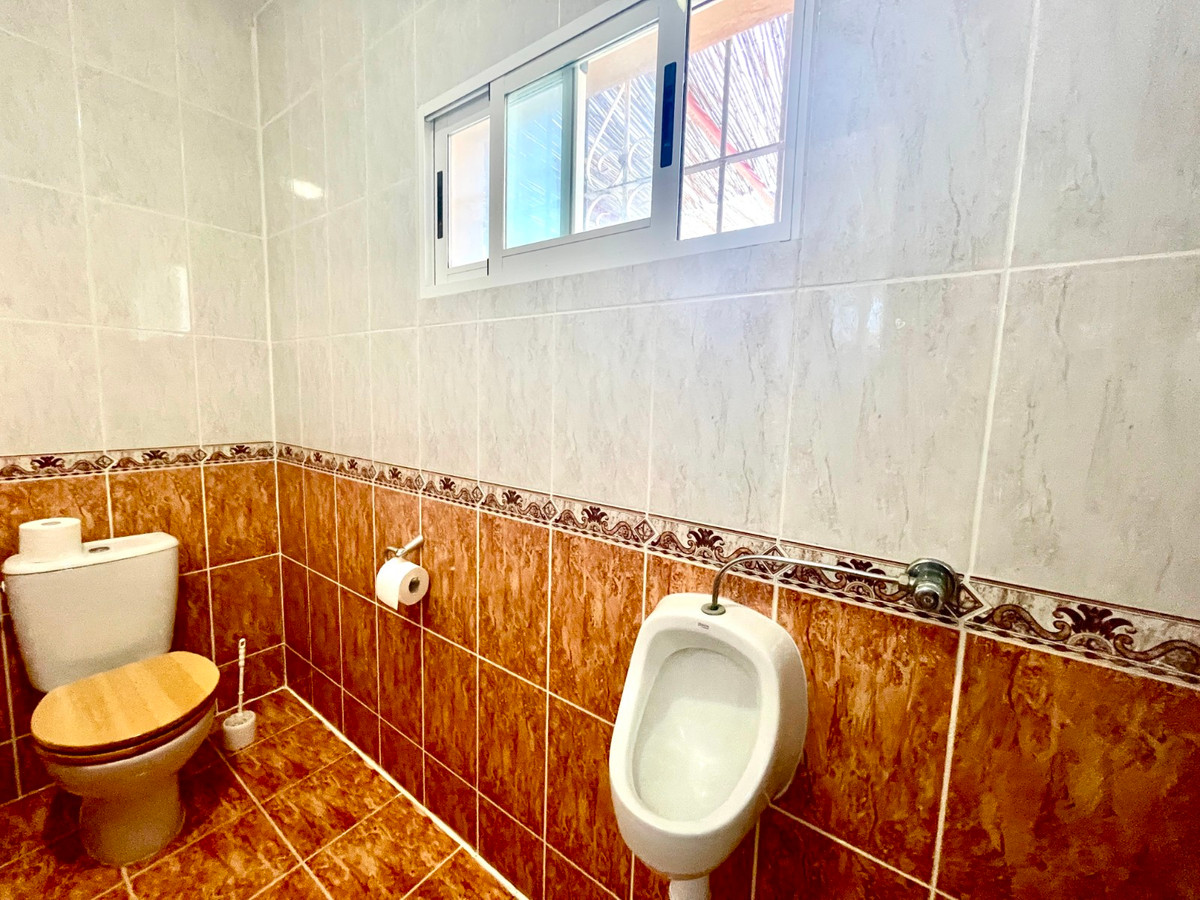 For sale - 5 Bedroom 4 Bathroom Finca in Crevillente  - Crevillente - Crevillent Centro  - Alicante