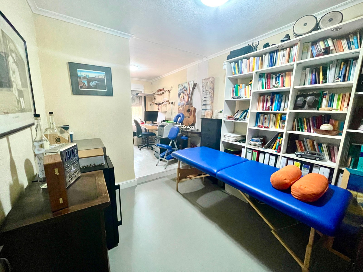 For sale - 5 Bedroom 4 Bathroom Finca in Crevillente  - Crevillente - Crevillent Centro  - Alicante