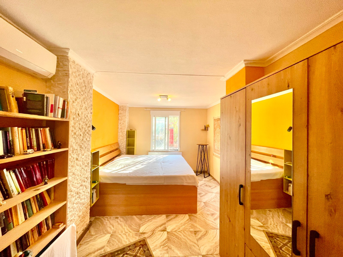 For sale - 5 Bedroom 4 Bathroom Finca in Crevillente  - Crevillente - Crevillent Centro  - Alicante