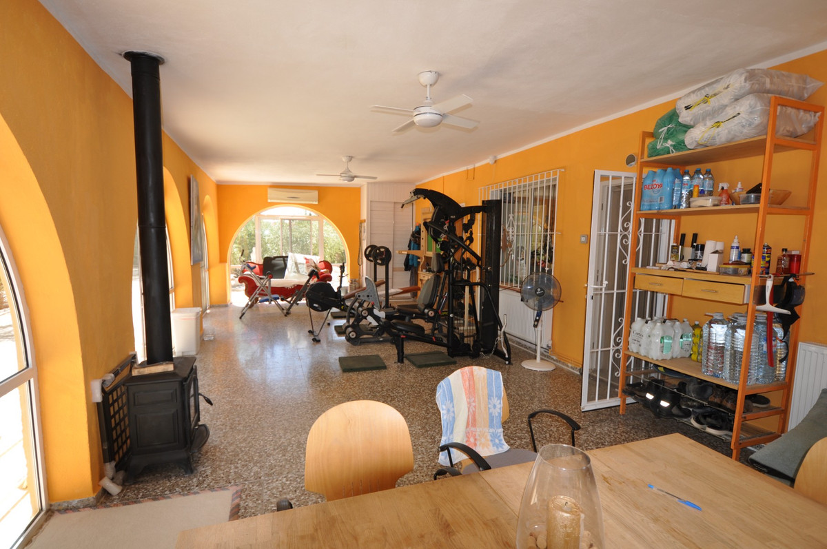 For sale - 5 Bedroom 4 Bathroom House - Finca - Cortijo in Crevillente - Crevillent - Crevillente - Crevillent Centro  - Alicante