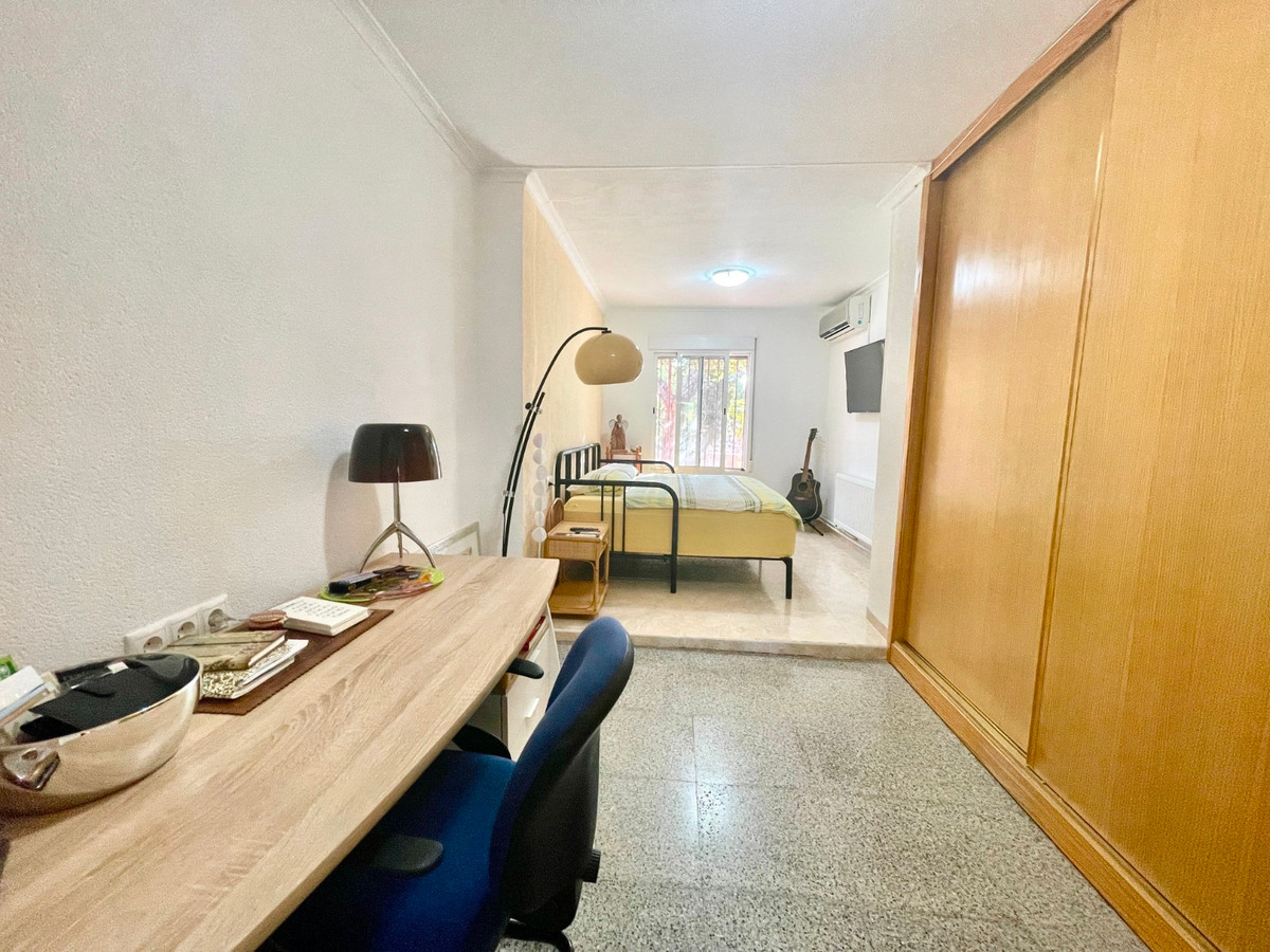 For sale - 5 Bedroom 4 Bathroom Finca in Crevillente  - Crevillente - Crevillent Centro  - Alicante
