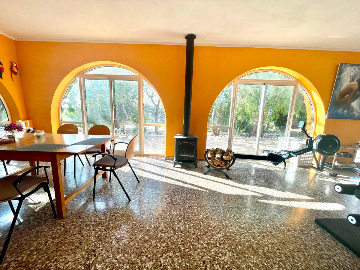 For sale - 5 Bedroom 4 Bathroom Finca in Crevillente  - Crevillente - Crevillent Centro  - Alicante