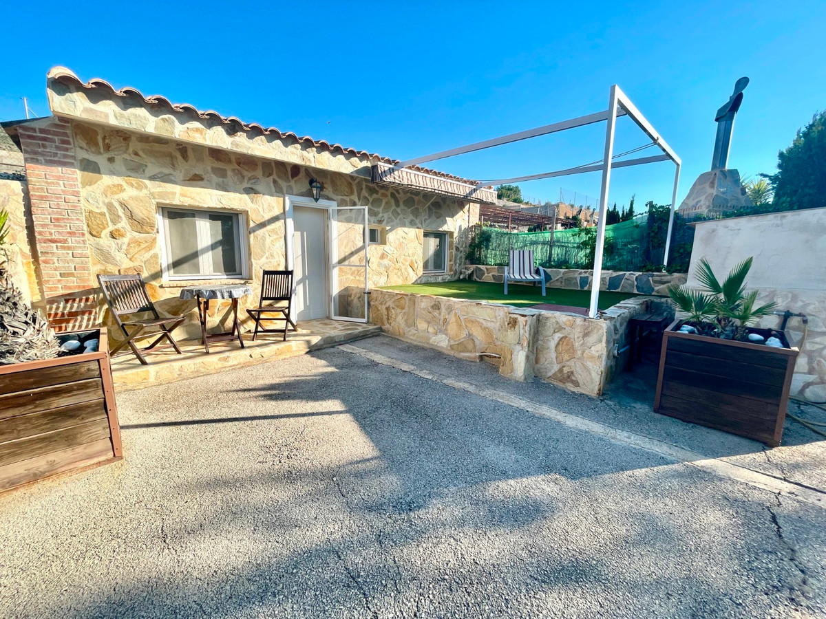 For sale - 5 Bedroom 4 Bathroom Finca in Crevillente  - Crevillente - Crevillent Centro  - Alicante