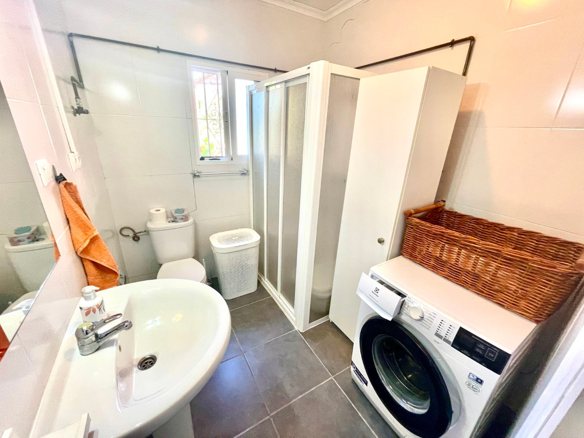 For sale - 5 Bedroom 4 Bathroom Finca in Crevillente  - Crevillente - Crevillent Centro  - Alicante