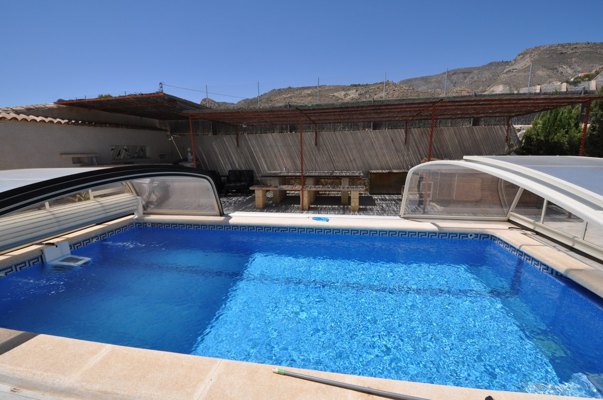 For sale - 5 Bedroom 4 Bathroom House - Finca - Cortijo in Crevillente - Crevillent - Crevillente - Crevillent Centro  - Alicante